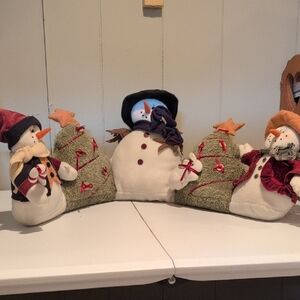 Festive Snowman and Tree Holiday Decor Set